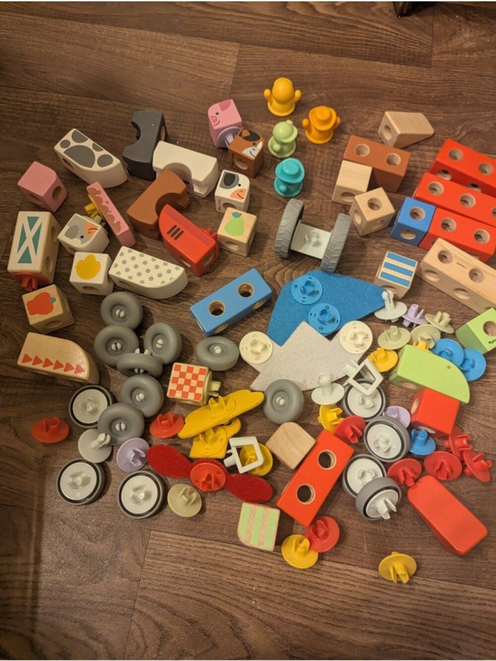 Melissa & Doug Blockables Huge Lot Farm, Vehicles, Kids Building Blocks Snap